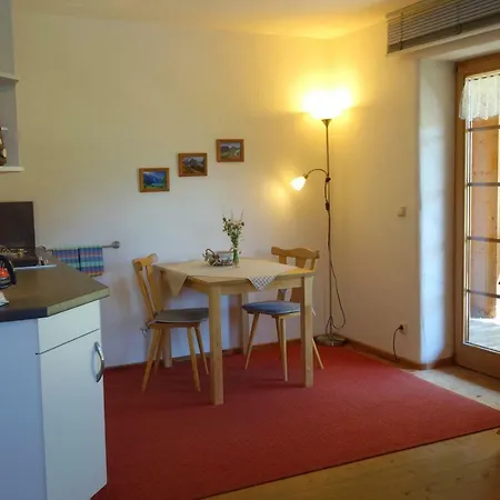 Apartment Bernie Schmid